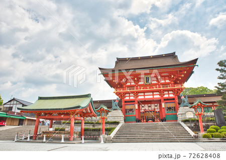 【京都府】5月・新緑時期の伏見稲荷大社 【京都府】5月・新緑時期の伏見稲荷大社 72628408