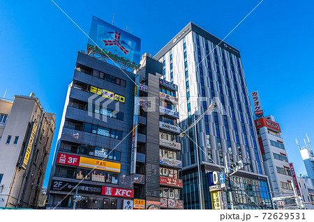 日本の東京都市景観 コロナ禍の師走・浅草駅前のホテル・居酒屋・テナント募集…=2020年12月17日 日本の東京都市景観 コロナ禍の師走・浅草駅前のホテル・居酒屋・テナント募集…=2020年12月17日 72629531