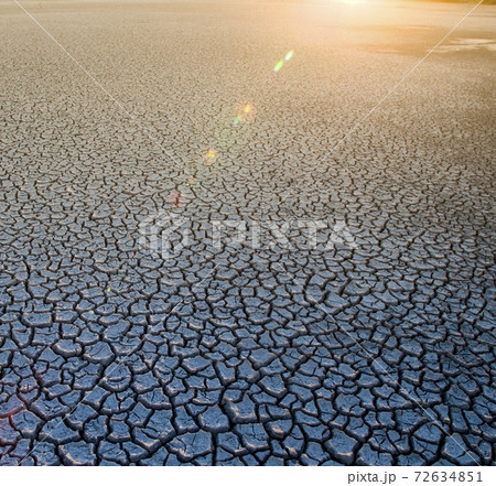 Dry soil 72634851