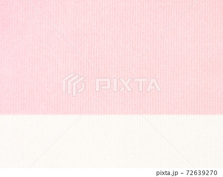 ピンクと白の紙で作った背景 複数のバリエーションがありますのイラスト素材