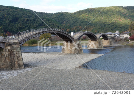 錦帯橋と錦川河川敷 72642001