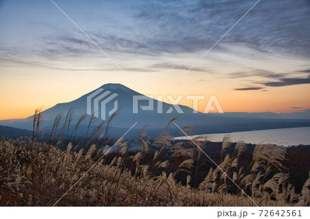 山中湖パノラマ台からの富士山の絶景 72642561