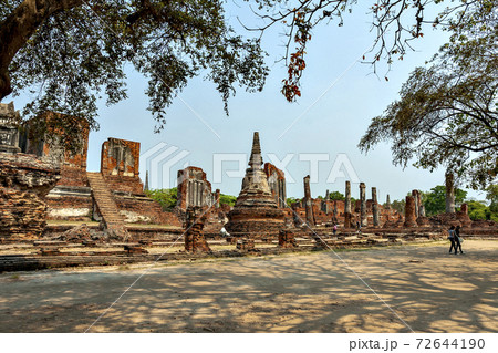 タイのアユタヤ遺跡 72644190