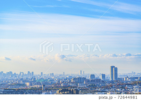 大阪　千里丘陵から大阪市内遠望　 72644981