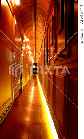 ななつ星in九州の廊下 ななつ星in九州の廊下 72649748