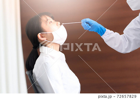 PCR検査のイメージカット 72657829