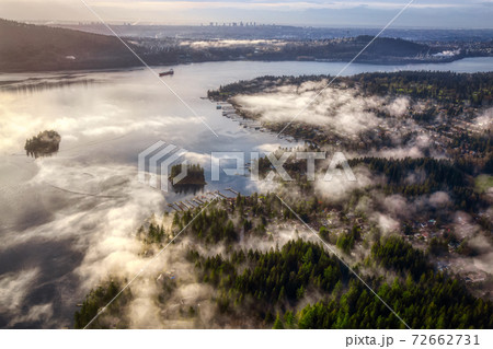 Deep Cove, Greater Vancouver, British Columbia, Canada. 72662731