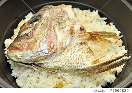 鯛めしごはん　尾頭入り 72666820