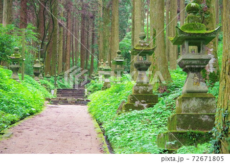 熊本県　高森町　上色見熊野座神社 72671805