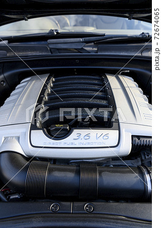 輸入車のエンジンルーム(V6 3.6L クリーニング済み) 輸入車のエンジンルーム(V6 3.6L クリーニング済み) 72674065