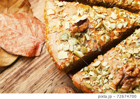 Delicious pumpkin pie Delicious pumpkin pie 72674700