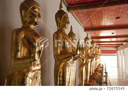 Wat Pho, Temple of the Reclining Buddha, its official name is Wat Phra Chetuphon Wimon Mangkhalaram Rajwaramahawihan, Bangkok, Thailand 72675545