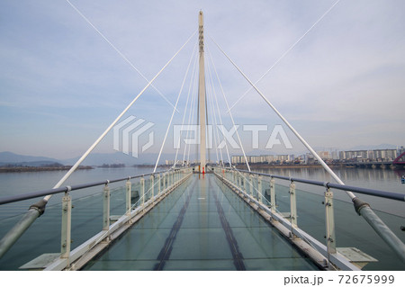 川 河 空 72675999