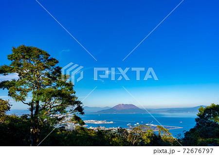 錦江湾展望公園から見た桜島 錦江湾展望公園から見た桜島 72676797