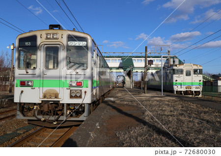 キハ143形とキハ40形 72680030