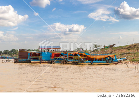 Floating village in Cambodia Floating village in Cambodia 72682266