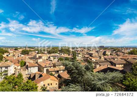 Panoramic aerial view of Avignon 72684372
