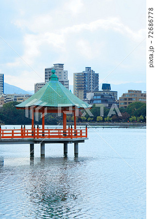 浮見堂 大濠公園 クローズアップ 浮見堂 大濠公園 クローズアップ 72686778