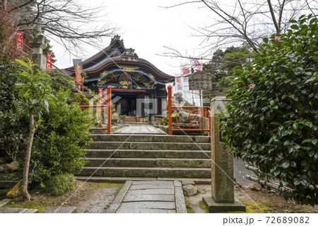 竹生島宝厳寺　国宝「唐門」 72689082