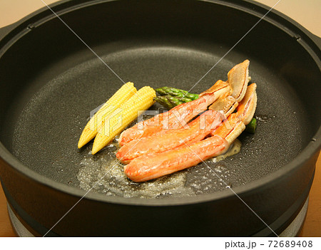 ズワイガニ 蟹 カニ カット済み 焼きガニ バター焼き カニしゃぶ ズワイガニ 蟹 カニ カット済み 焼きガニ バター焼き カニしゃぶ 72689408