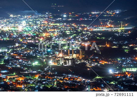 埼玉県 秩父の夜景 美の山公園からの眺めの写真素材