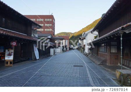 島根県 津和野町 本町通りの風景 72697014