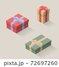Vector isometric illustrations of gifts. Set of present boxes. Red, green and yellow boxes. 72697260