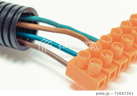 Electrical cube with connections of electric copper wires Electrical cube with connections of electric copper wires 72697261