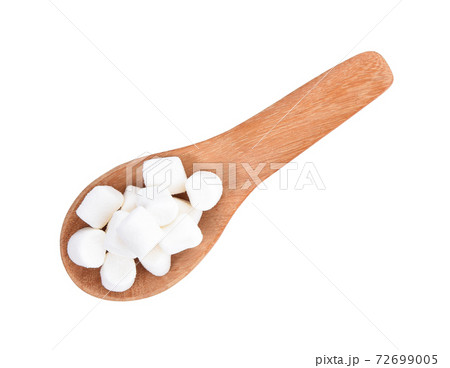 Marshmallow isolated in wood spoon on white background Marshmallow isolated in wood spoon on white background 72699005