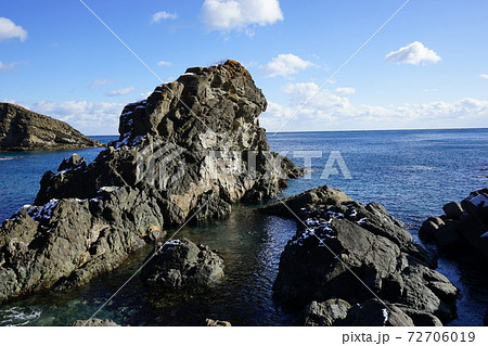 冬の岩泉茂師海岸 奇岩 冬の岩泉茂師海岸 奇岩 72706019
