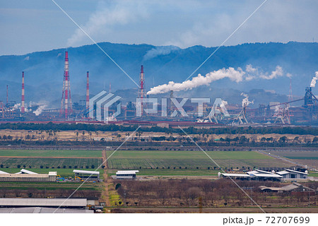 干拓地と工業地帯の風景(岡山県笠岡市) 干拓地と工業地帯の風景(岡山県笠岡市) 72707699