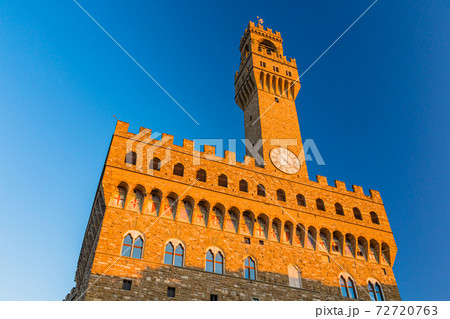 イタリア　フィレンツェのヴェッキオ宮殿 72720763