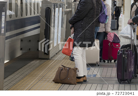 コロナ禍 駅のホーム 2020年 秋 コロナ禍 駅のホーム 2020年 秋 72723041