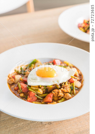 Fried Chicken with Sweet and Sour Sauce with egg Fried Chicken with Sweet and Sour Sauce with egg 72723685