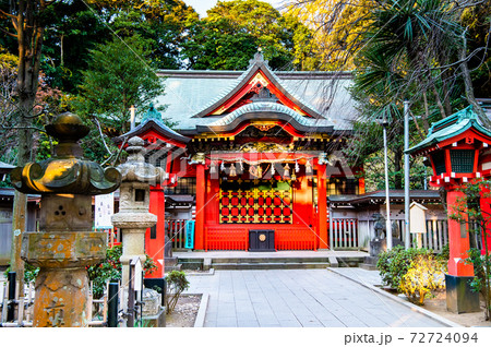 神奈川県藤沢市 江の島　江島神社（中津宮） 72724094
