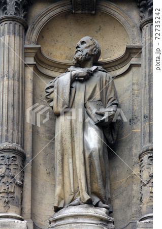 Saint Bernard, Church of the Holy Trinity, Paris 72735242