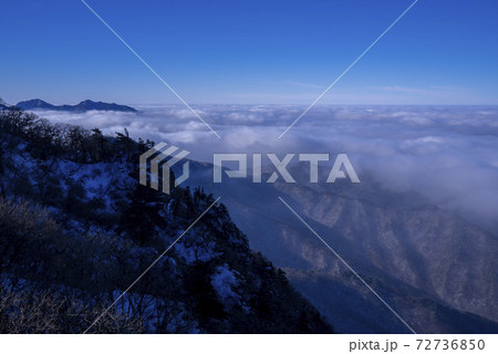 冬 山 雪景色 72736850