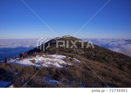 冬 山 雪景色 72736901