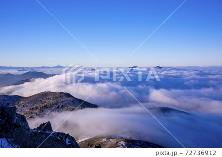 冬 空 山 72736912