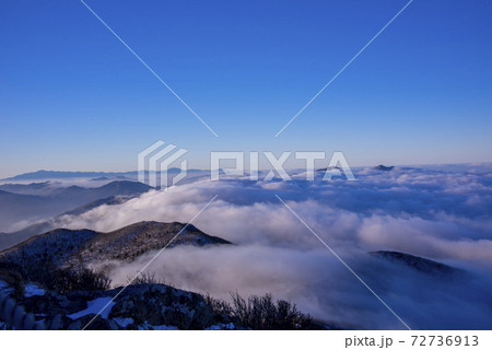 冬 空 徳裕山 72736913