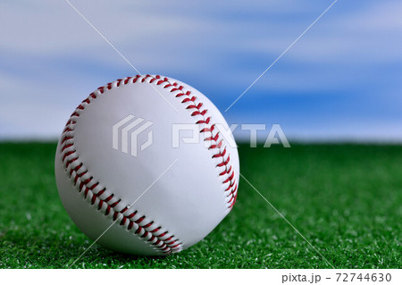ボール 72744630