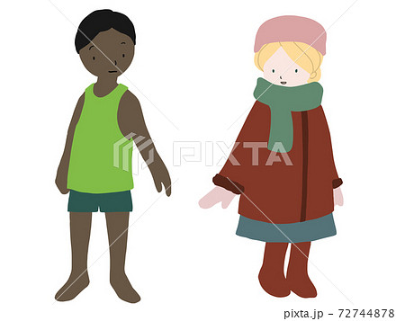 国籍の違う子供が、振り返ってお互いの手を取ろうとする手描きイラスト（SDGsに関連しても） 72744878