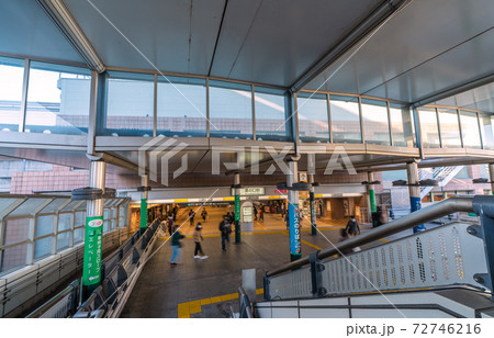 日本の川崎都市景観 東急電鉄　溝の口駅などを望む 72746216