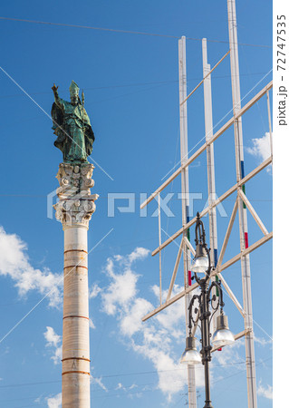 イタリア レッチェのサントロンツォ円柱 イタリア レッチェのサントロンツォ円柱 72747535
