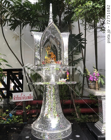 タイ　バンコクの祠 72751082