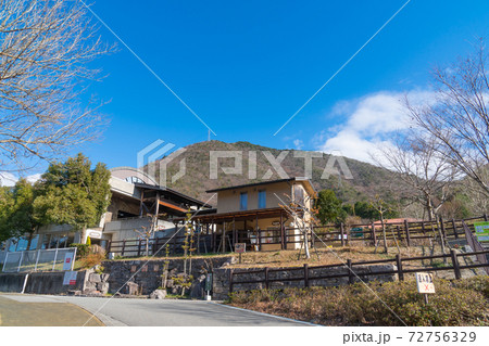 陶の郷から見た虚空蔵山(兵庫県丹波篠山市) 陶の郷から見た虚空蔵山(兵庫県丹波篠山市) 72756329