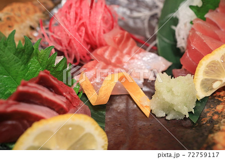 美味しい刺身盛り合わせ 美味しい刺身盛り合わせ 72759117