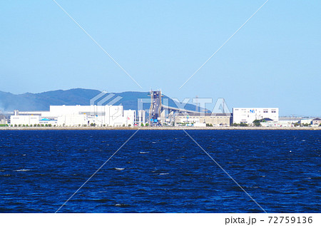 大根島から眺める江島大橋と周辺の風景 … 島根県 松江市(晴れ) 大根島から眺める江島大橋と周辺の風景 … 島根県 松江市(晴れ) 72759136