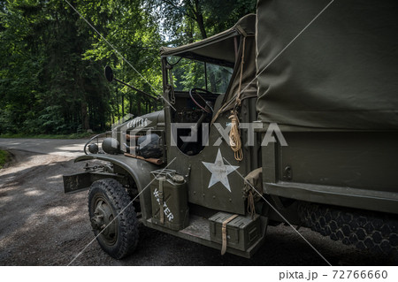 detail of an old army car for the transport of a soldier 72766660