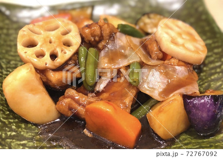 黒酢あんかけ 鶏肉 野菜たっぷり 黒酢あんかけ 鶏肉 野菜たっぷり 72767092